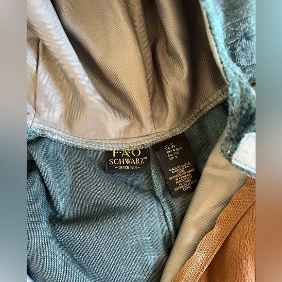 FAO Schwarz Dragon costume 5T - Picture 3 of 14